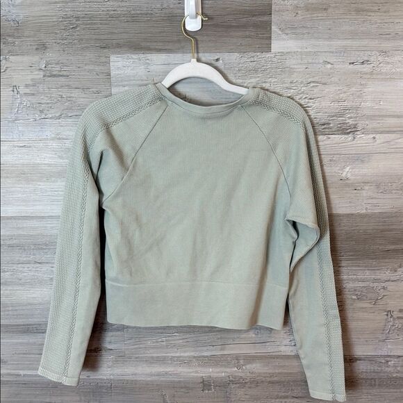 NWOT OFFLINE by Aerie Light Green Women's Sweatshirt - Picture 2 of 2
